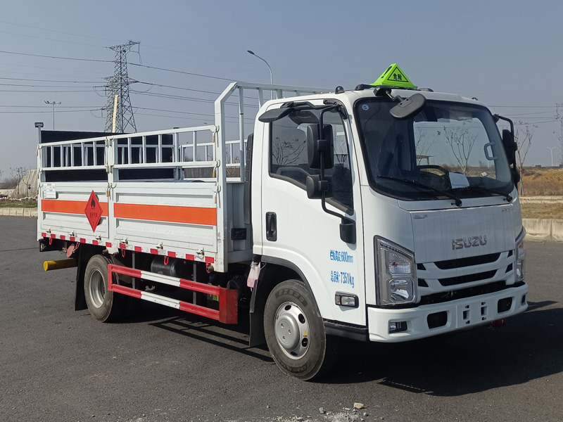 楚勝牌CSC5070TQPJW6氣瓶運(yùn)輸車(chē)